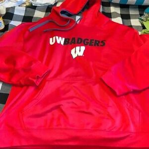 Wisconsin Badgers size XL red hoodie sweatshirt